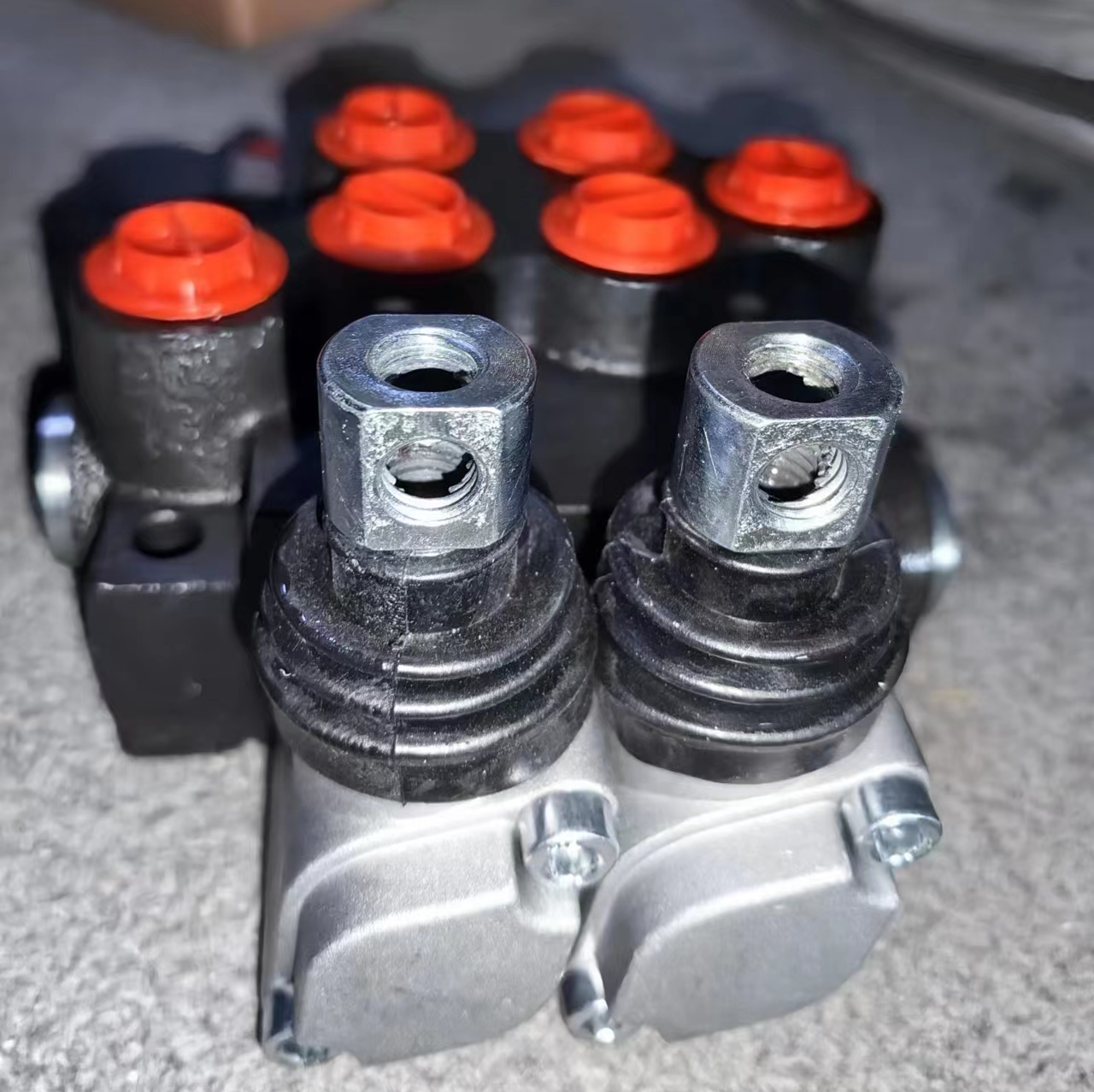 2 Spool Hydraulic Directional Control Valve 11 Gpm, Double Acting Cylinder Spool