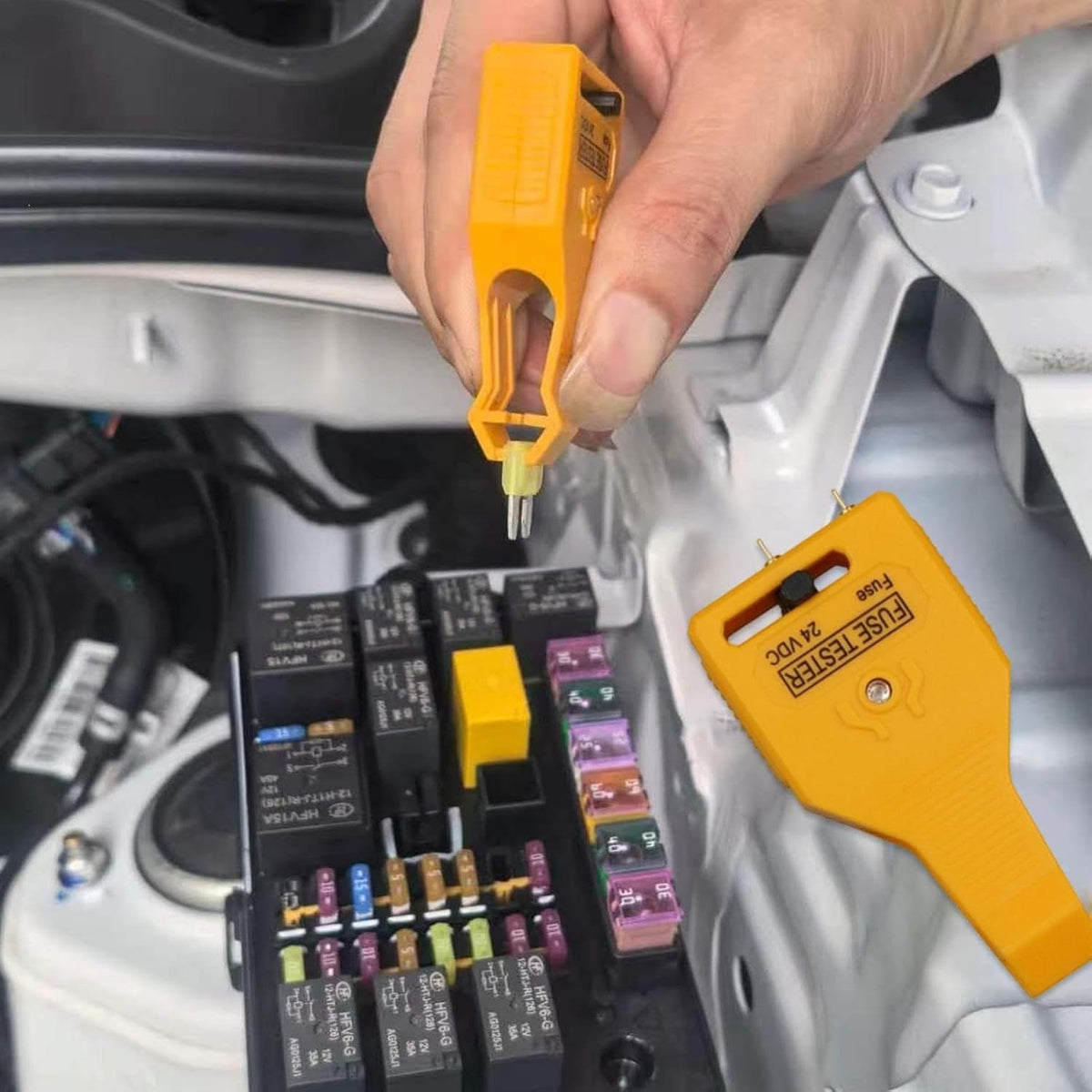 2-in-1 Car Fuse Tester & Puller Tool for Mini Standard Maxi Blade Fuses 24V LED